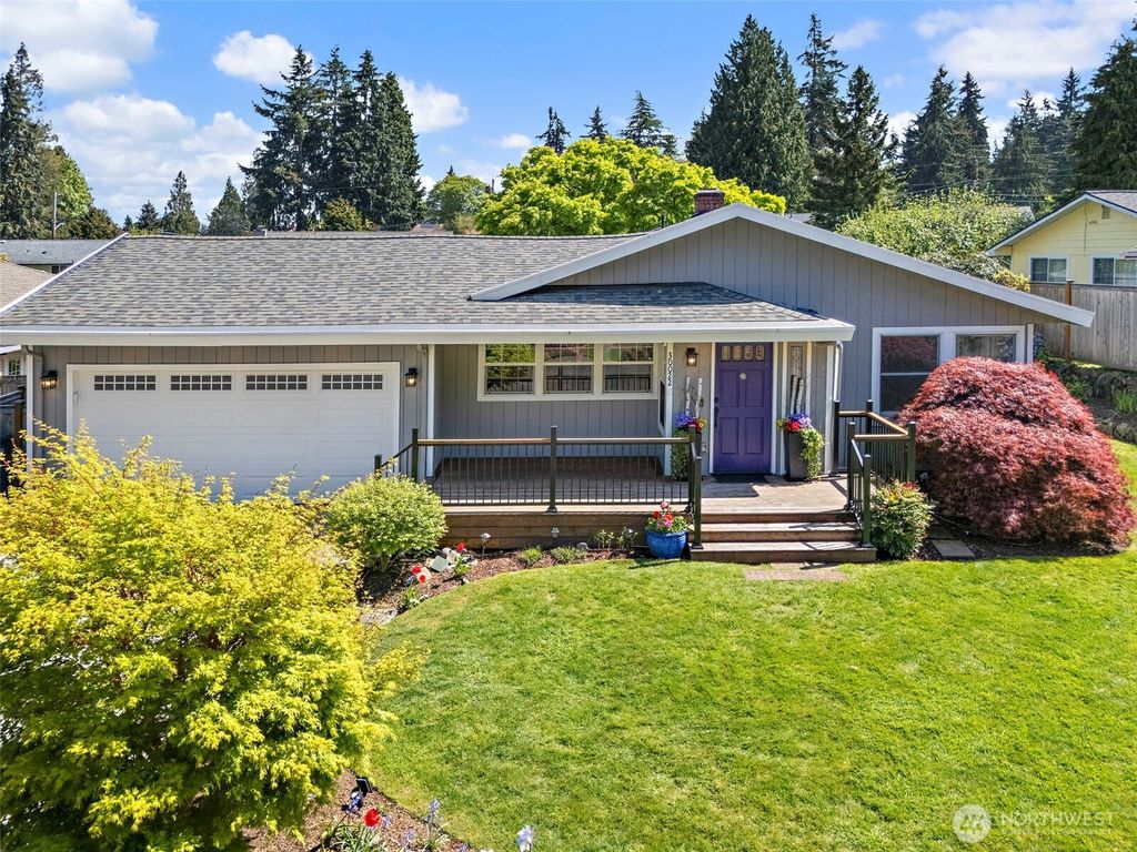 Photo of 30022 6th Avenue SW, Federal Way, WA 98023 (MLS # 2514102)