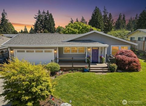 Photo of 30022 6th Avenue SW, Federal Way, WA 98023 (MLS # 2514102)