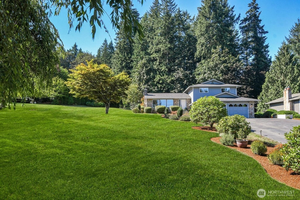 Photo of 17465 NE 163rd Place, Woodinville, WA 98072 (MLS # 2588666)