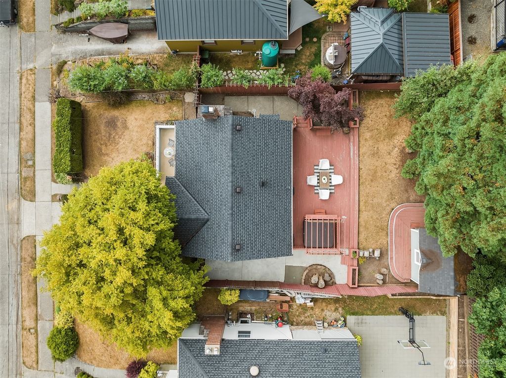 Photo of 7707 34th Avenue NE, Seattle, WA 98115 (MLS # 2148605)