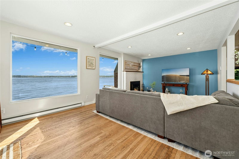 10932 Vashon Hwy SW
