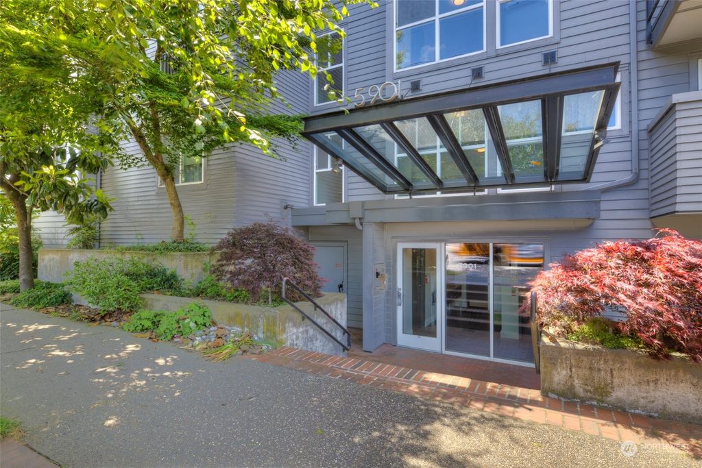 Photo of 5901 Phinney Avenue N #104, Seattle, WA 98103 (MLS # 2214454)