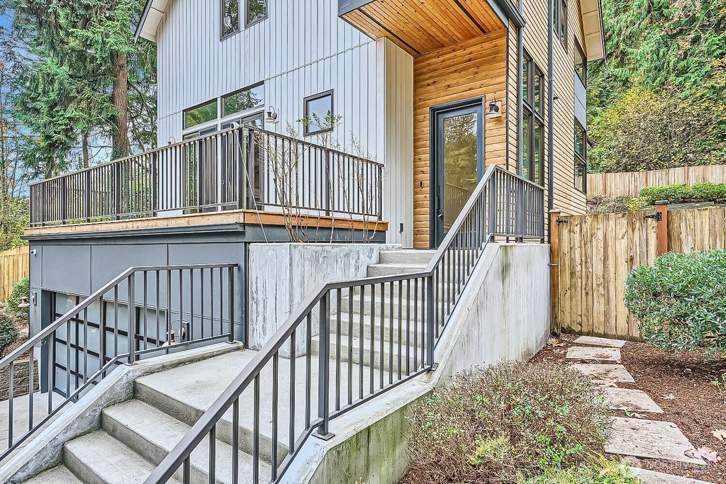 Photo of 16915 SE 1st Place, Bellevue, WA 98008 (MLS # 2307636)