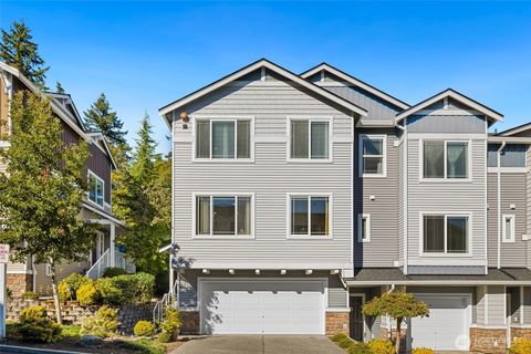 Photo of 15720 Manor Way #F1, Lynnwood, WA 98087 (MLS # 2441086)
