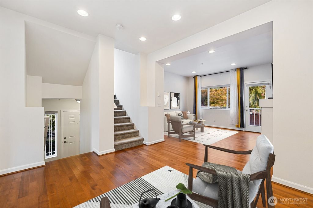 Photo of 15720 Manor Way #F1, Lynnwood, WA 98087 (MLS # 2441086)