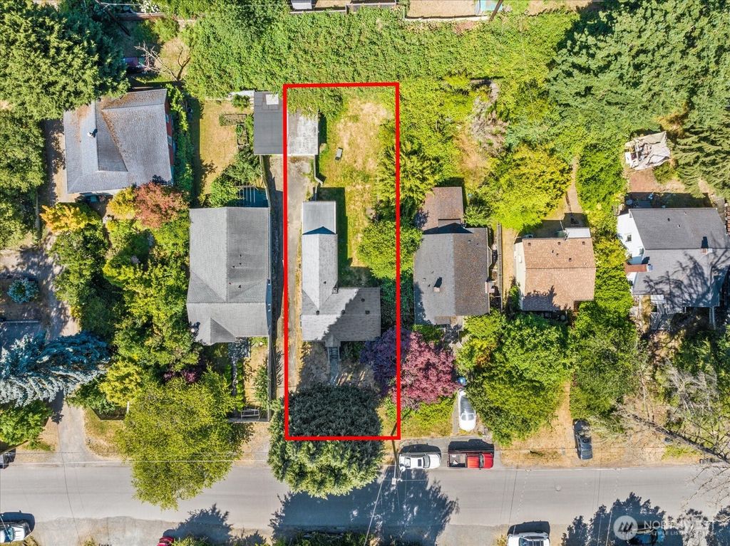 Photo of 10019 Interlake Avenue N, Seattle, WA 98133 (MLS # 2415548)
