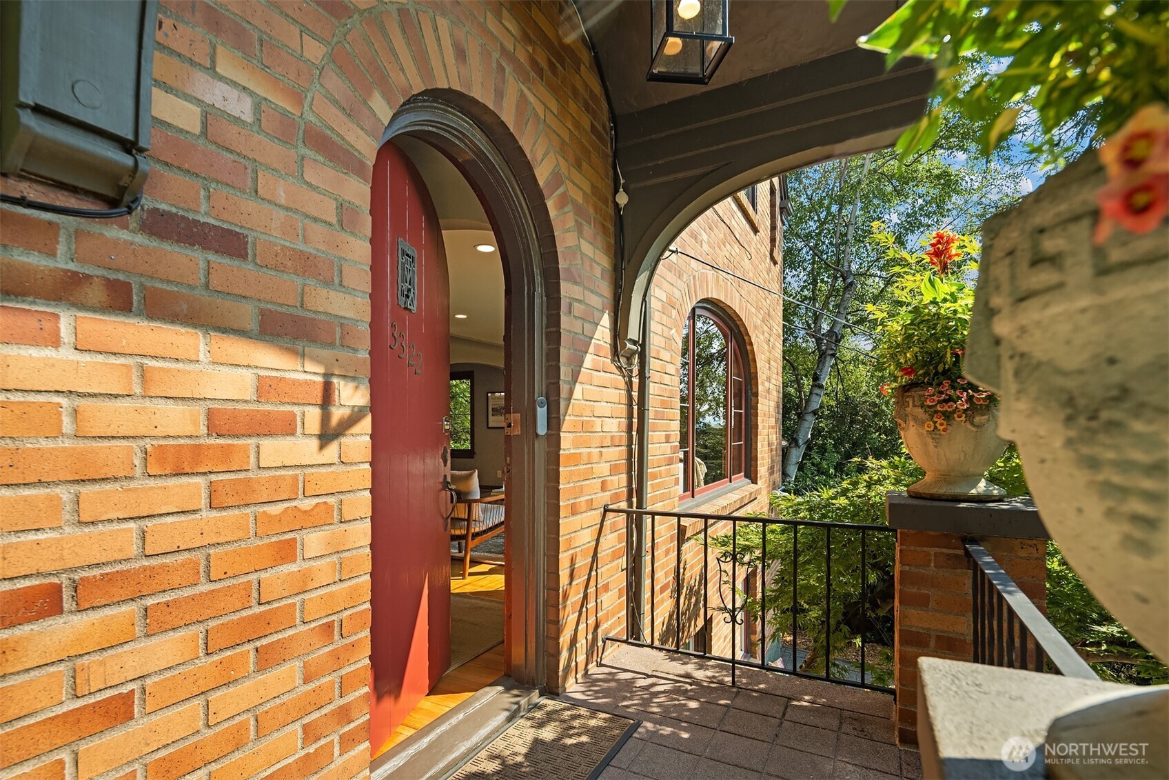 3322 E Terrace Street