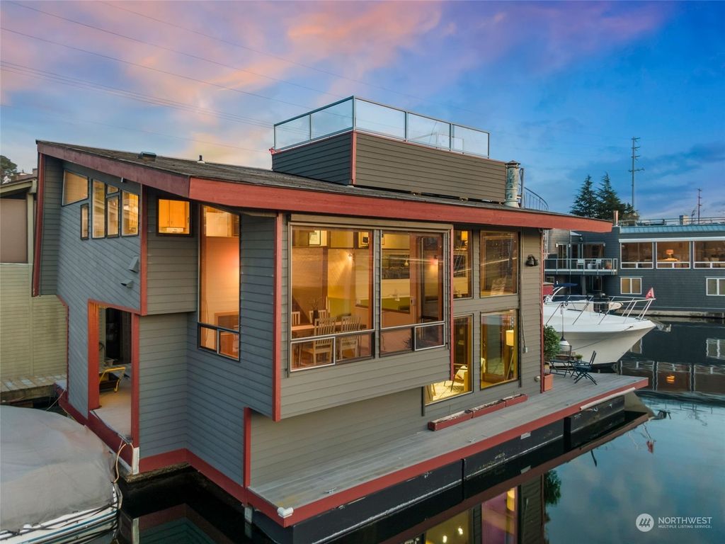 Photo of 2727 Fairview Avenue E #8, Seattle, WA 98102 (MLS # 2048049)