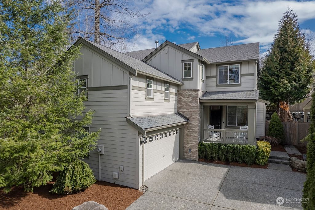 Photo of 278 247th Place NE, Sammamish, WA 98074 (MLS # 2041895)