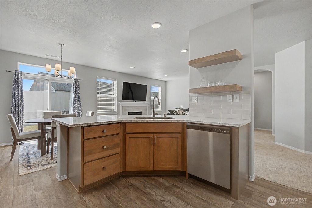 Photo of 212 Royal Palm Drive, Moses Lake, WA 98837 (MLS # 2500467)