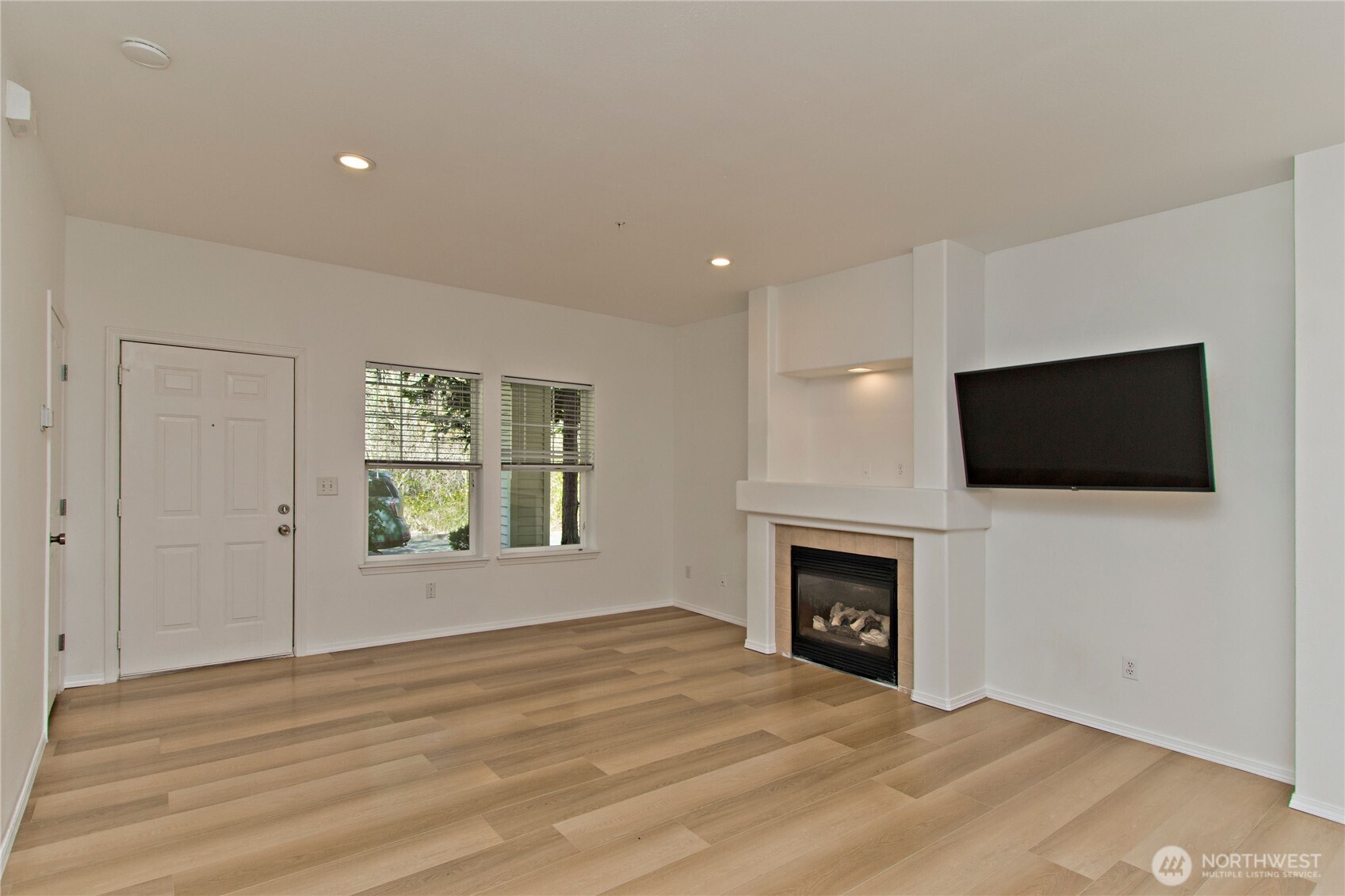 1920 Spencer Court B13