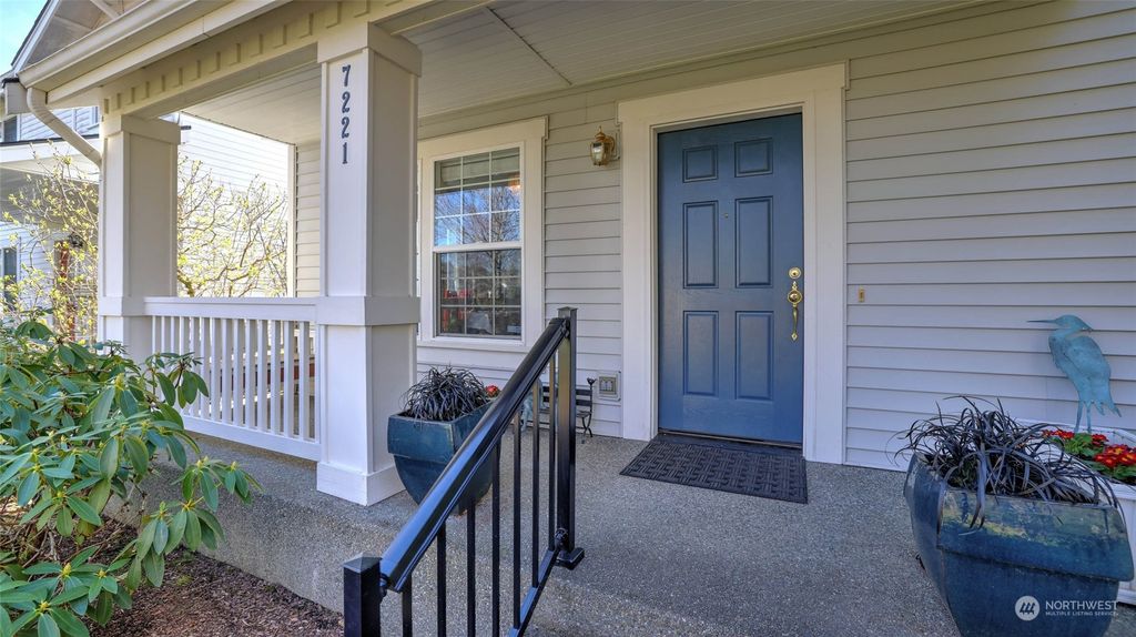 Photo of 7221 Autumn Avenue SE, Snoqualmie, WA 98065 (MLS # 2212520)