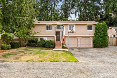 Photo of 602 142nd Street S, Tacoma, WA 98444 (MLS # 2414815)