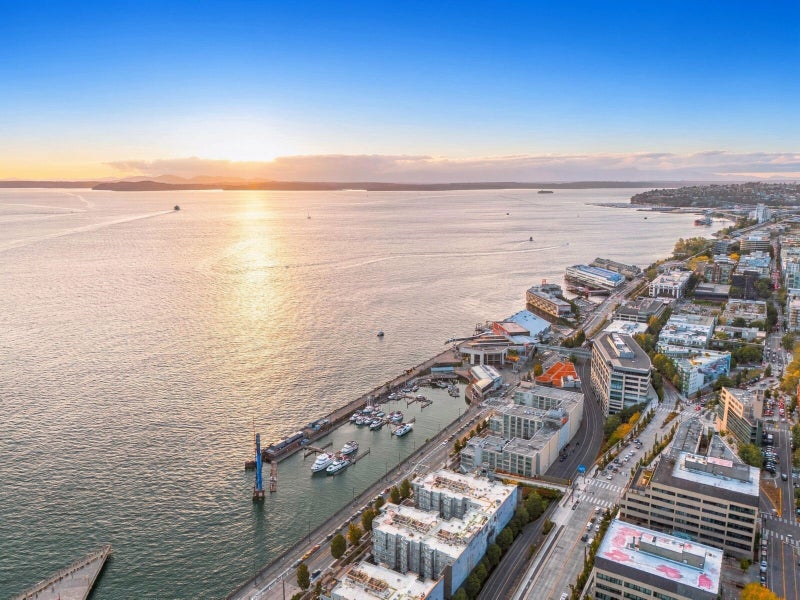 2000 Alaskan Way 256
