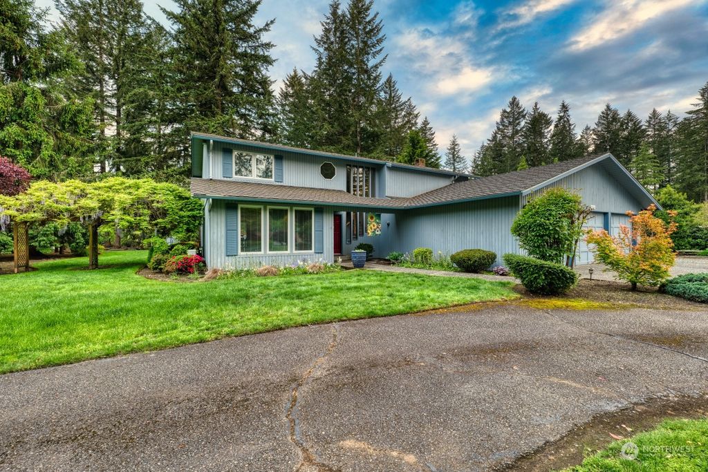 Photo of 17031 SE 323rd Place, Auburn, WA 98092 (MLS # 2241741)