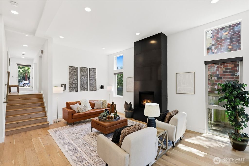 Photo of 5507 20th Avenue S, Seattle, WA 98108 (MLS # 2554759)