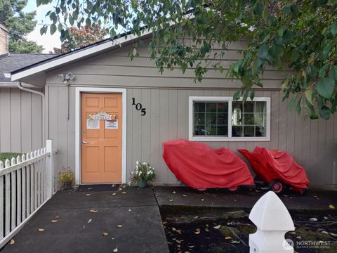 Photo of 105 NE 193 Street, Shoreline, WA 98155 (MLS # 2441691)