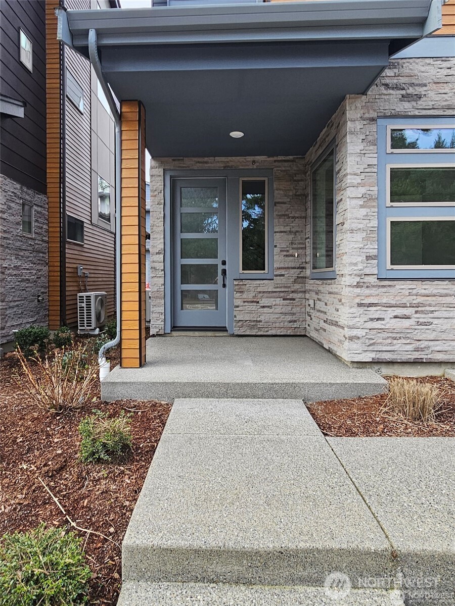 962 Dove Tail Lane NW 3

                                                                             Bainbridge Island                                

                                    , WA - $1,107,000