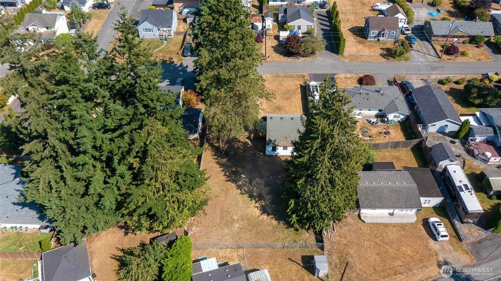 Photo of 6430 Elliott Way, Everett, WA 98203 (MLS # 2412406)