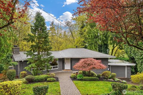 Photo of 15803 81st Avenue NE, Kenmore, WA 98028 (MLS # 2507259)