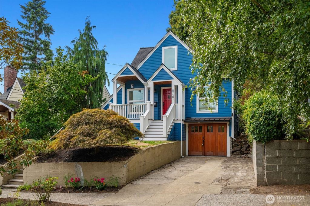 Photo of 4737 34th Ave Ave NE, Seattle, WA 98105 (MLS # 2431129)