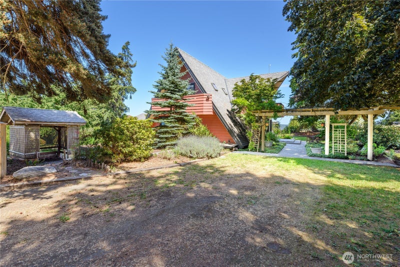 141 Bay Ridge Place