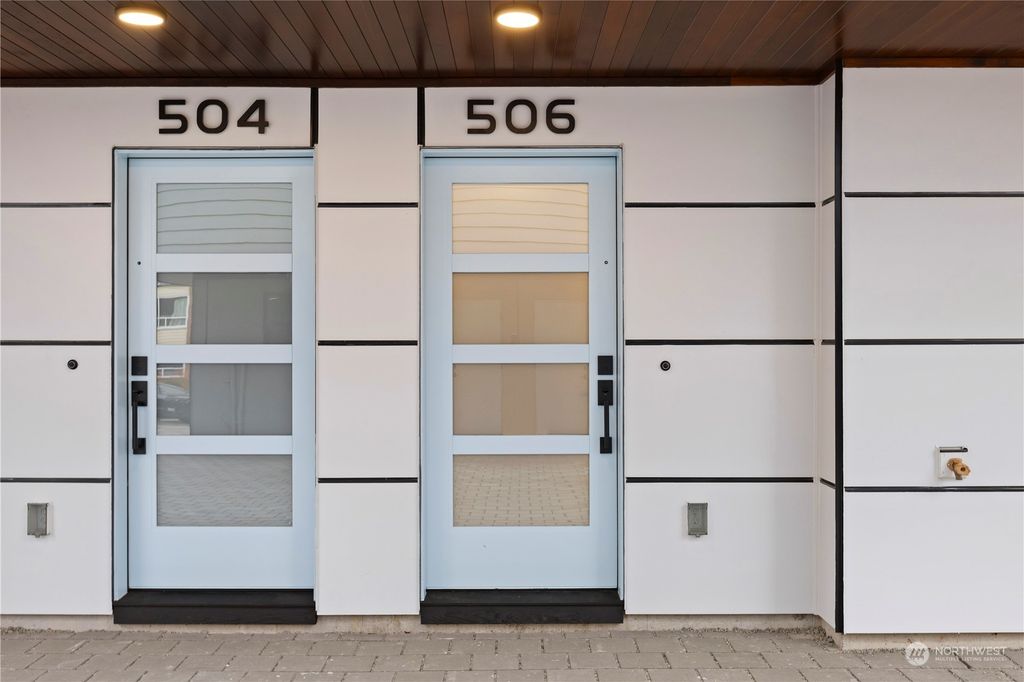 Photo of 506 N 48th Street, Seattle, WA 98103 (MLS # 2325303)
