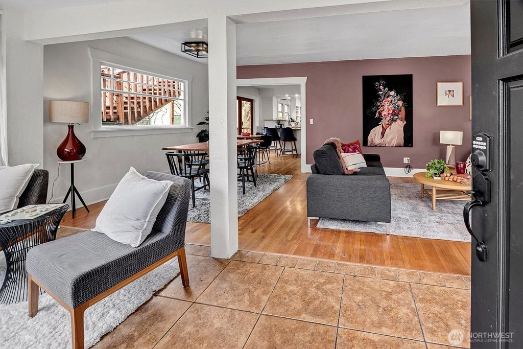 Photo of 4125 38th Avenue S, Seattle, WA 98118 (MLS # 2352498)