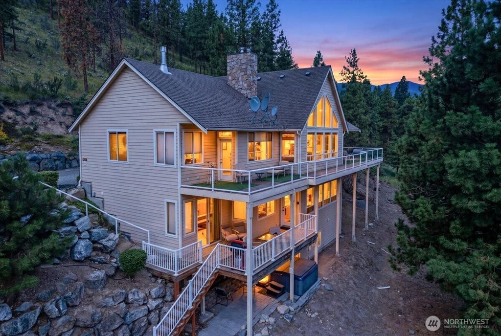 Photo of 7371 Ridgeview Drive, Chelan, WA 98816 (MLS # 2545363)