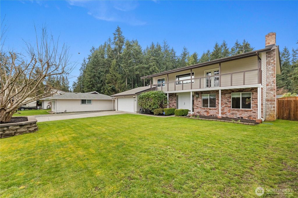 Photo of 12028 31st Drive SE, Everett, WA 98208 (MLS # 2505474)