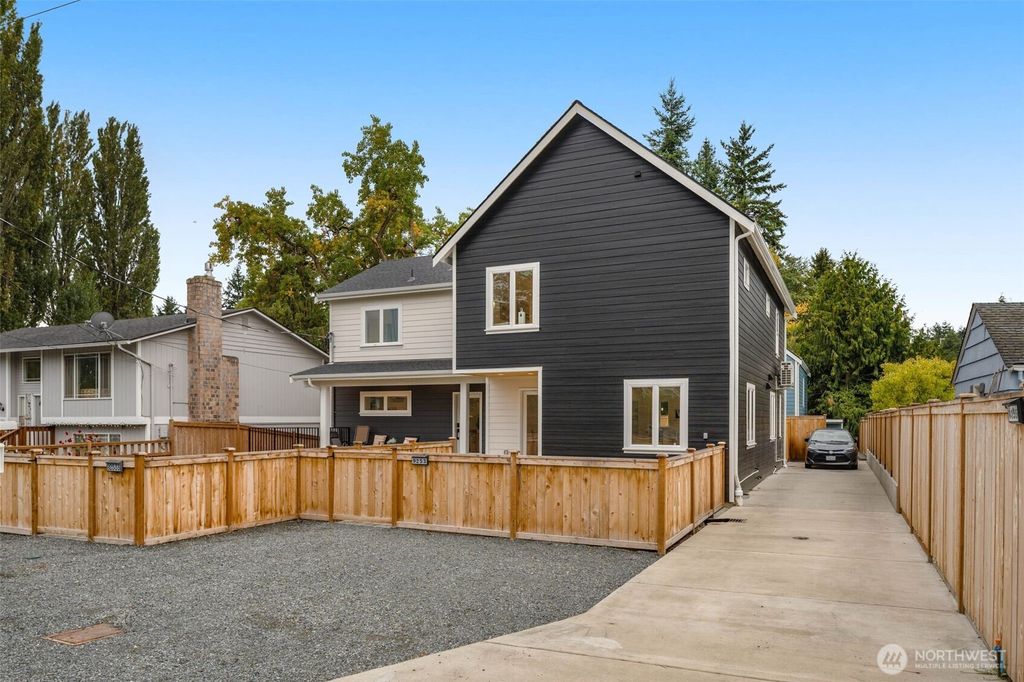 Photo of 9253 6th Avenue NW, Seattle, WA 98117 (MLS # 2443989)