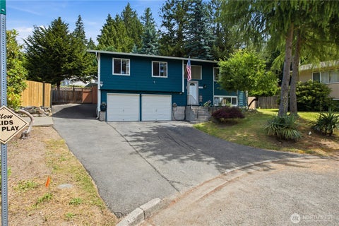 Photo of 15024 SE 253rd Place, Covington, WA 98042 (MLS # 2540588)