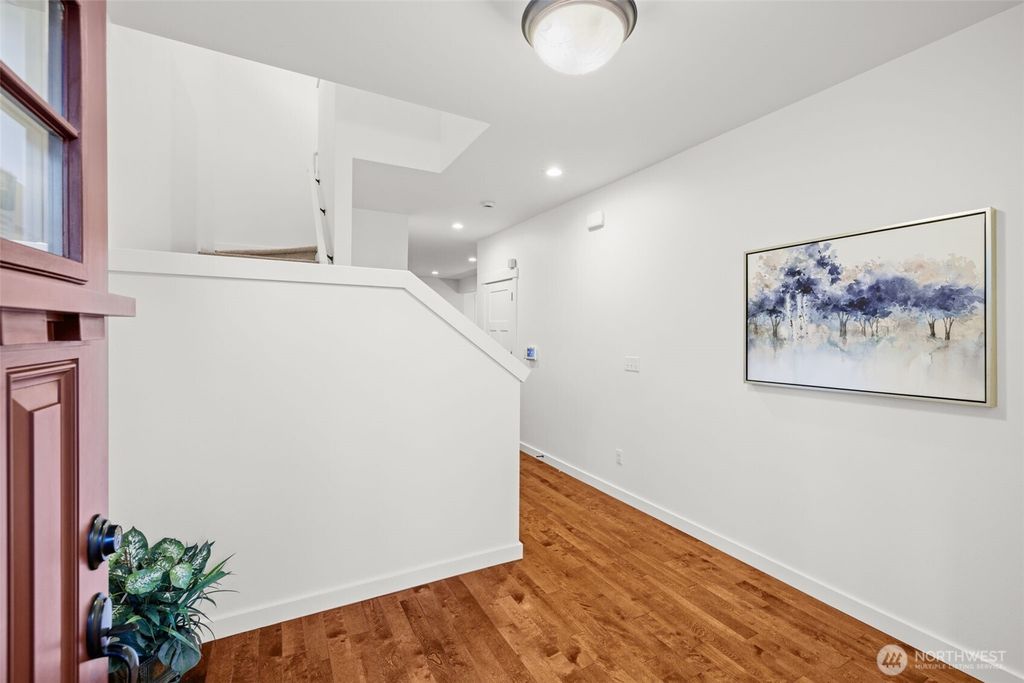 Photo of 1832 146th Place SW, Lynnwood, WA 98087 (MLS # 2332925)