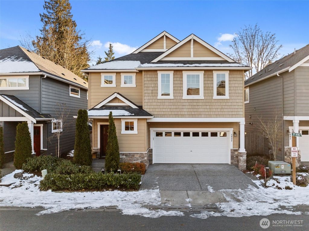 Photo of 1832 146th Place SW, Lynnwood, WA 98087 (MLS # 2332925)
