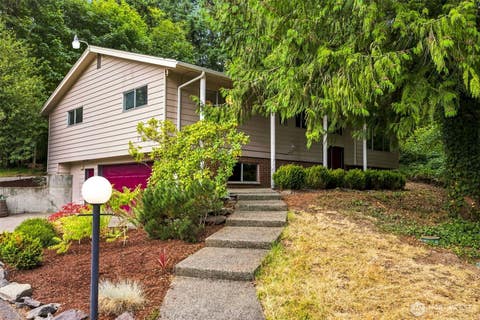 Photo of 7412 104th Street E, Puyallup, WA 98373 (MLS # 2565840)