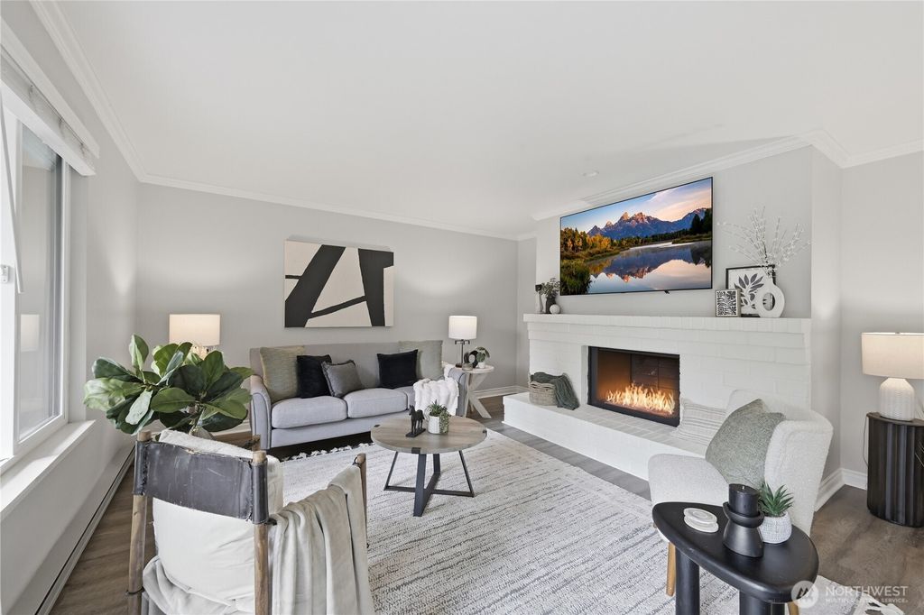 Photo of 12703 NE 129th Court #H202, Kirkland, WA 98034 (MLS # 2494013)