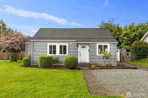 Photo of 1009 E Orange Avenue, Burlington, WA 98233 (MLS # 2525624)
