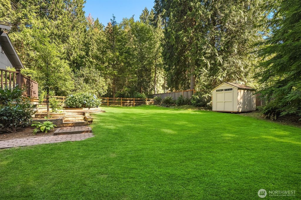 Photo of 14235 248th Place SE, Issaquah, WA 98027 (MLS # 2444149)