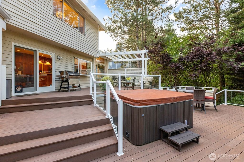 Photo of 25318 233rd Avenue SE, Maple Valley, WA 98038 (MLS # 2393720)