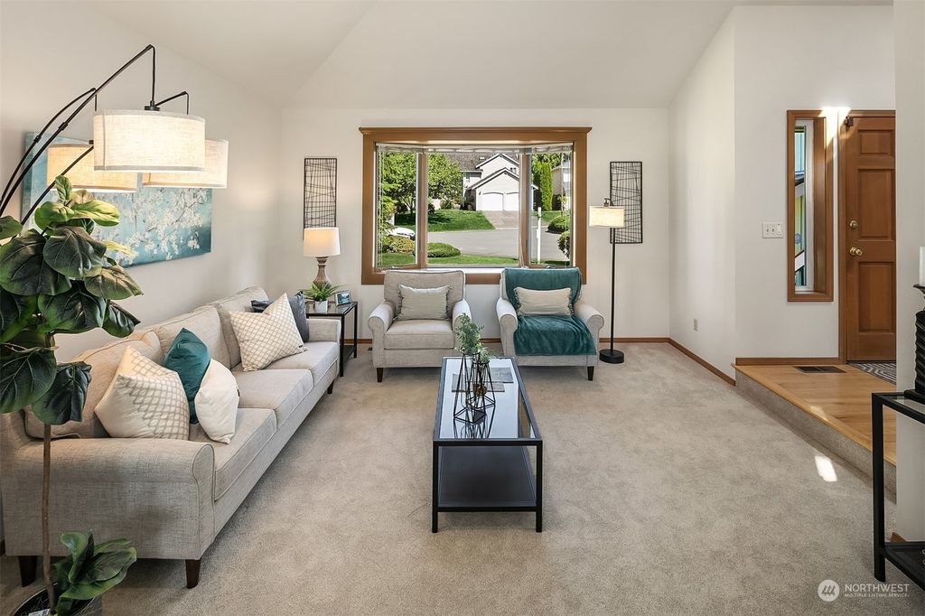 Photo of 22123 NE 9th Place, Sammamish, WA 98074 (MLS # 2143185)