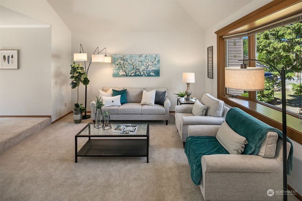 Photo of 22123 NE 9th Place, Sammamish, WA 98074 (MLS # 2143185)