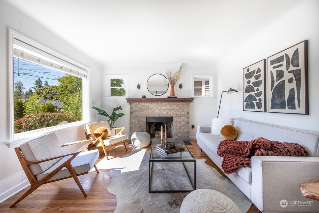 Photo of 7554 16th Avenue NW, Seattle, WA 98117 (MLS # 2249348)