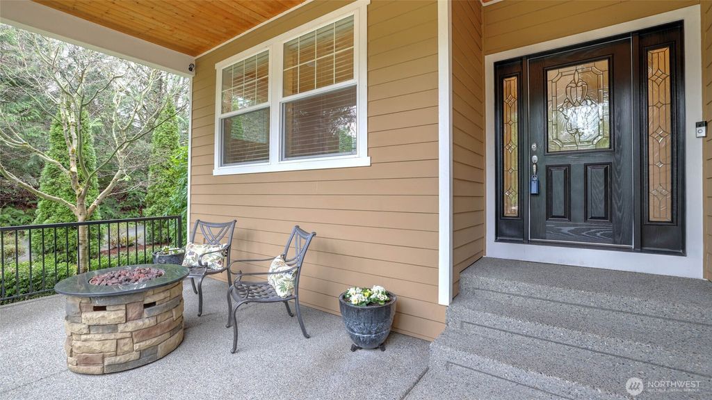 Photo of 13935 197th Avenue SE, Renton, WA 98059 (MLS # 2349980)