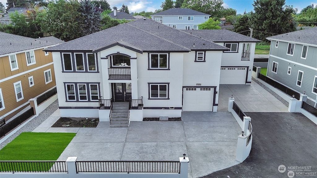 Photo of 4649 S 146th Street, Tukwila, WA 98168 (MLS # 2309892)
