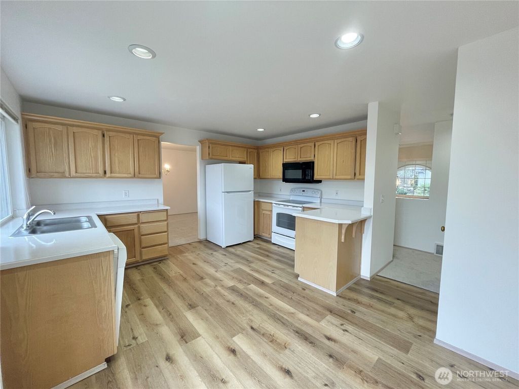 Photo of Kirkland, WA 98034 (MLS # 2480391)