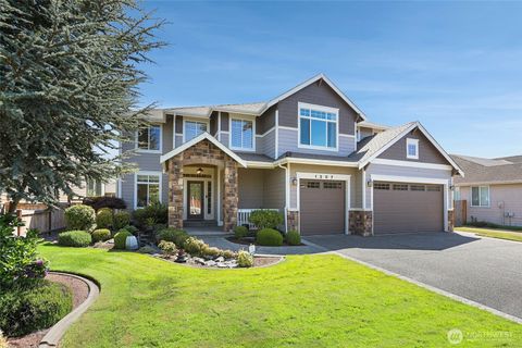 1207 24th Street NW Puyallup WA 98371