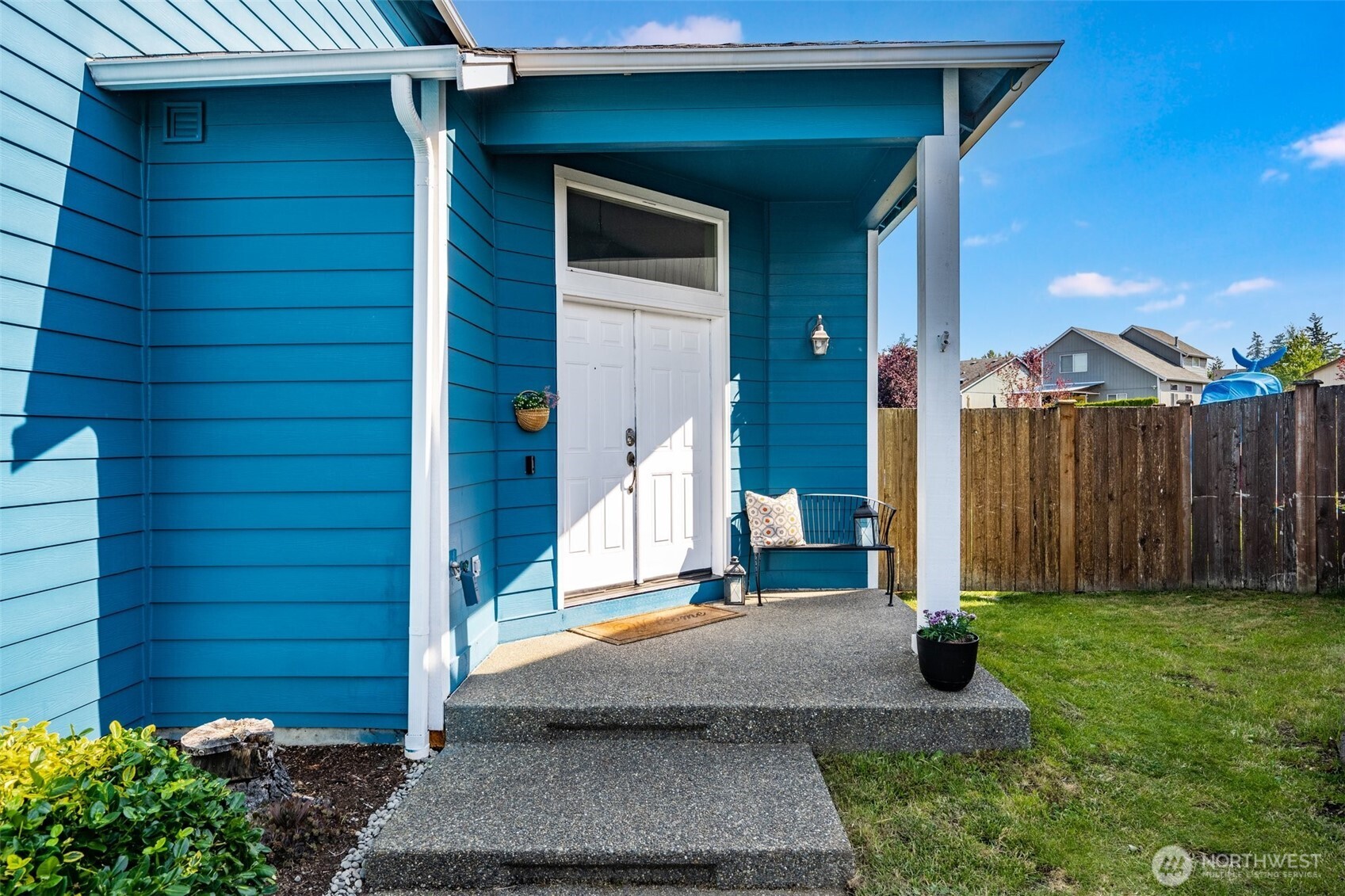 6713 135th E