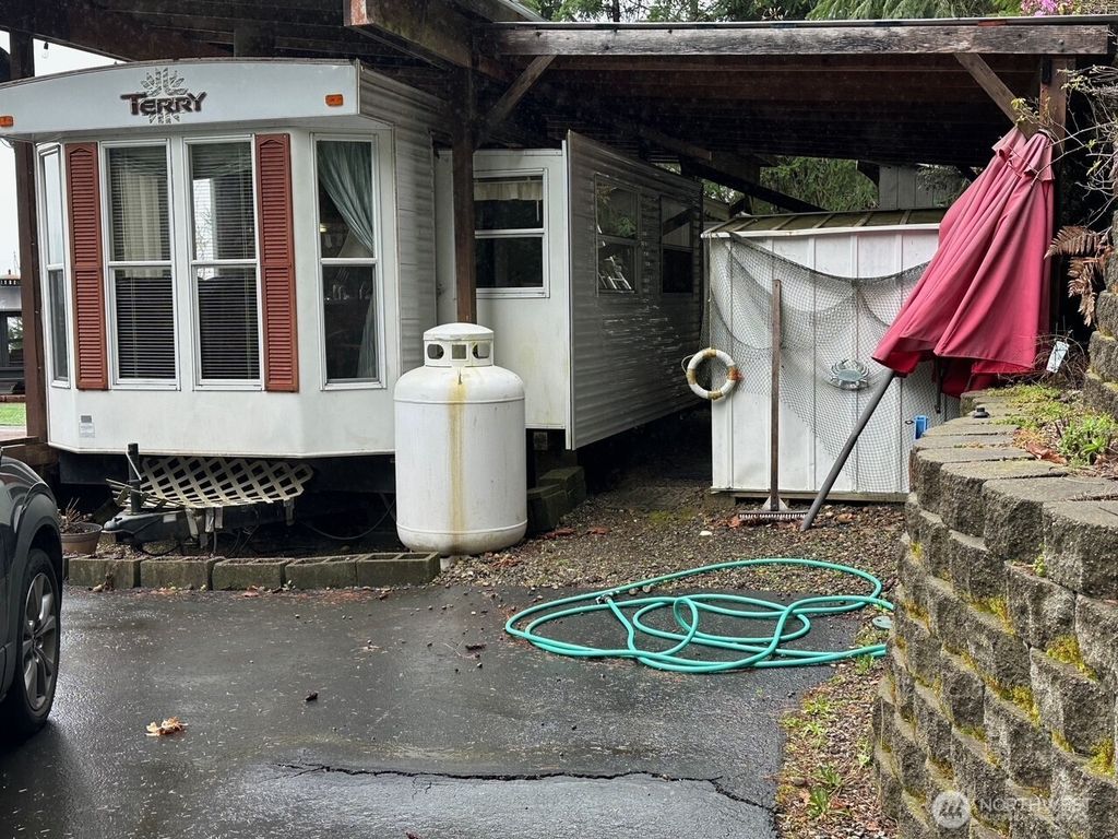 Photo of 93 NE Marine View Drive, Belfair, WA 98528 (MLS # 2495108)