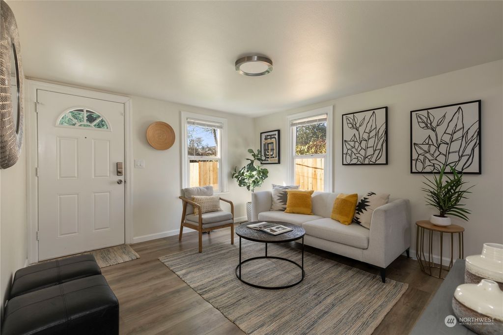 Photo of 3518 SW 99th Street, Seattle, WA 98126 (MLS # 2218970)