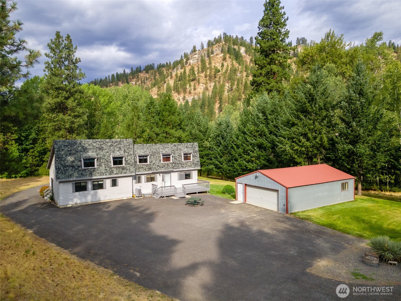 9585 Eagle Creek Road